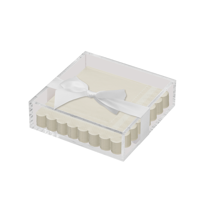 Acrylic / Scalloped Edge Cream