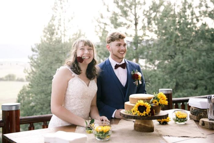 Outdoor Simple Sunflower Wedding