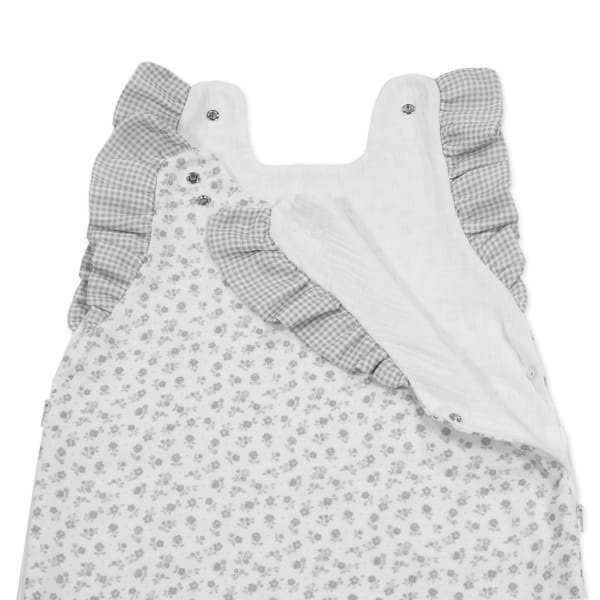 Pasito a Pasito - Baby Sleeping Bag – Little Bloom Grey Flowers - Mabel & Fox