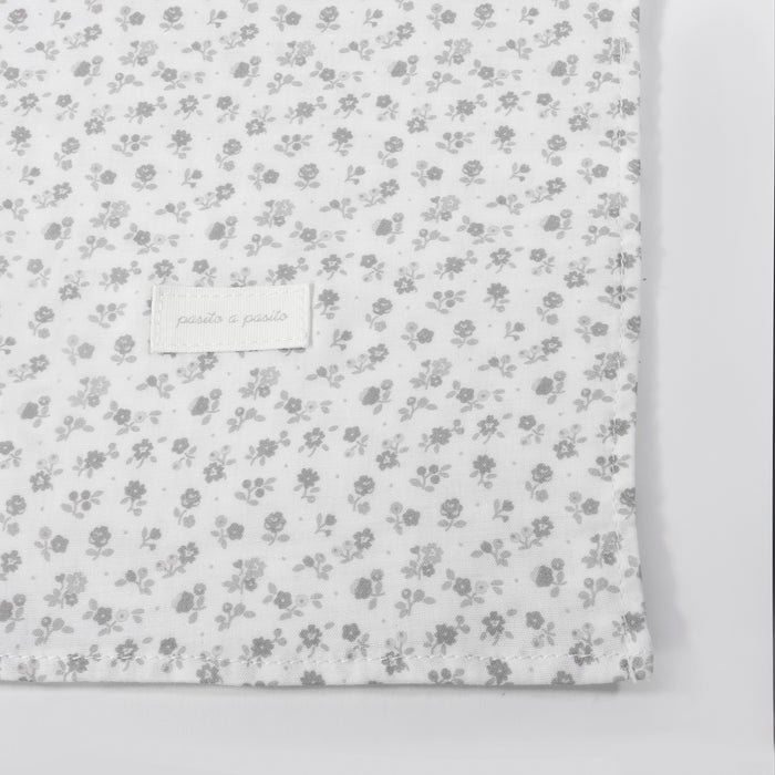 Pasito a Pasito - Muslin Swaddle - Little Bloom Flowers Grey - Mabel & Fox